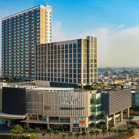 Hilton Garden Inn Jakarta Taman Palem Eksteriør billede